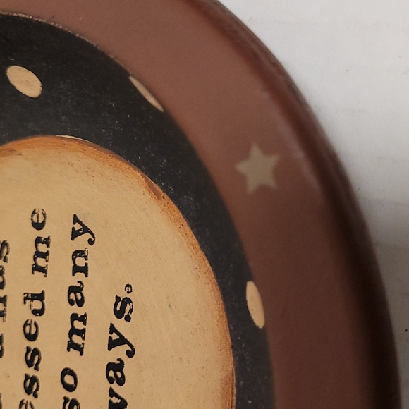 Adorable Primitive Wood Bowl - Picture 13 of 16